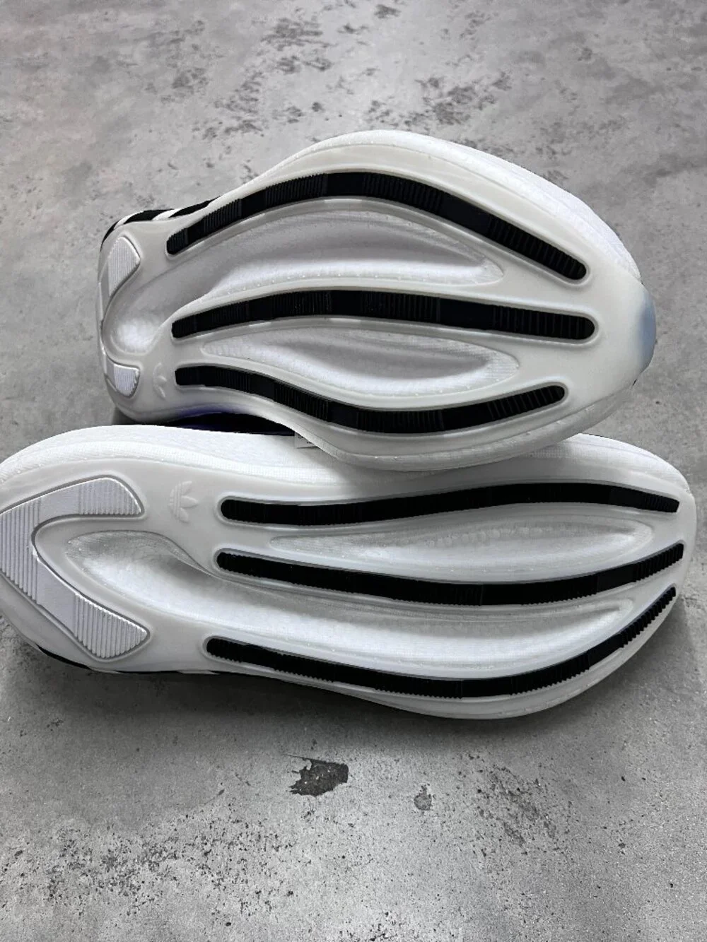 adidas originals hyperboost